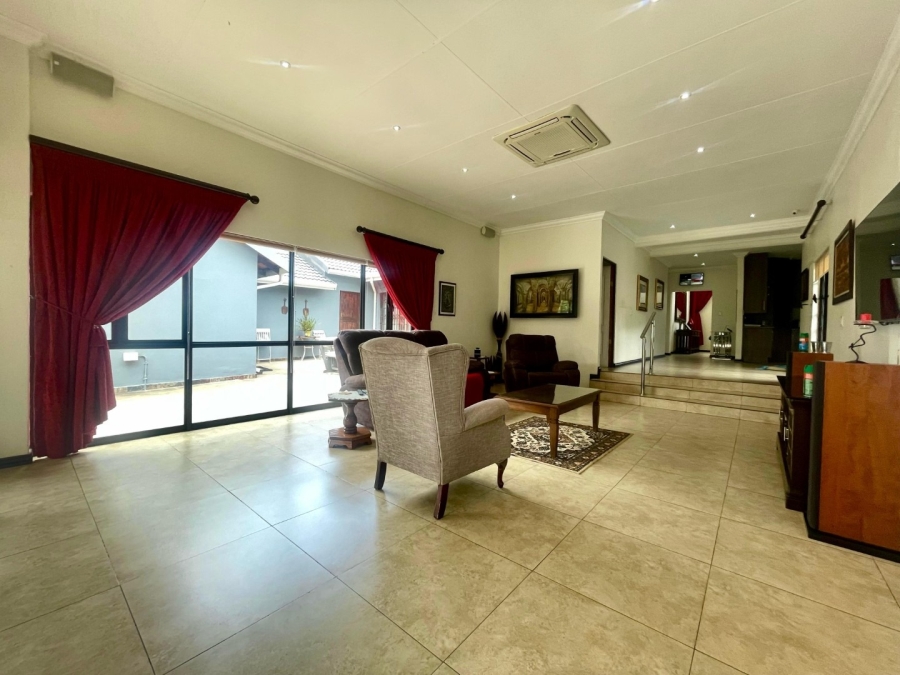 3 Bedroom Property for Sale in Protea Park North West